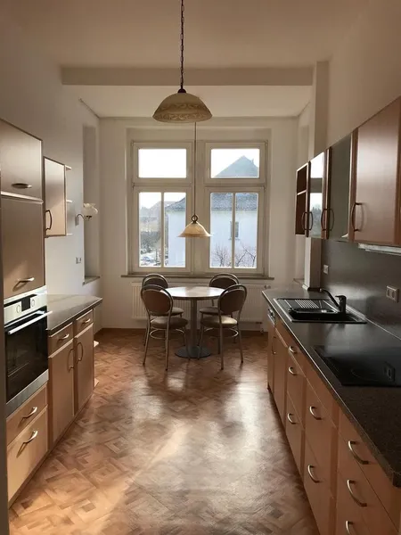 Platz für neue Ideen: Großzügige 6-Zimmer-Wohnung in Berlin-Mitte — photo 1